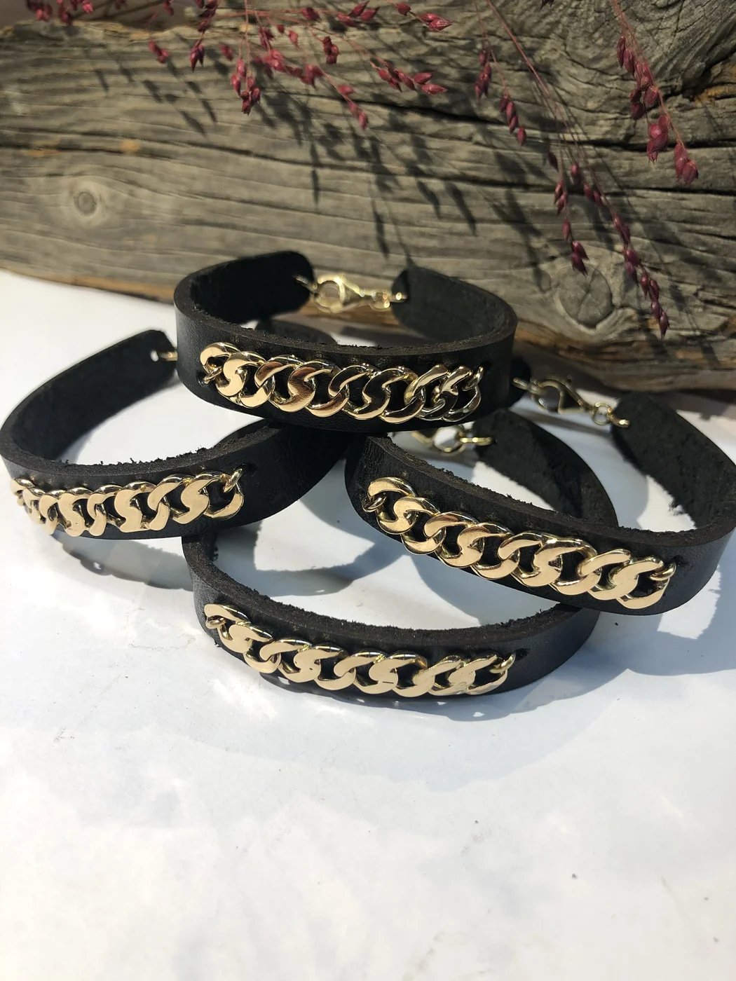 Armband i ädelmetall